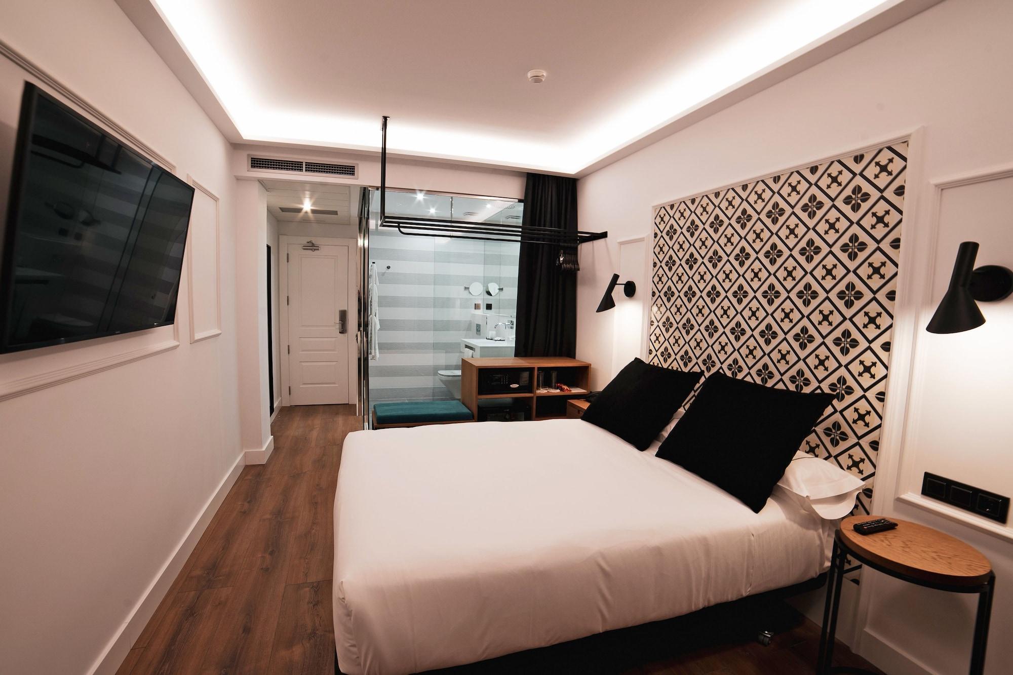 Hotel Colon Plaza 4*